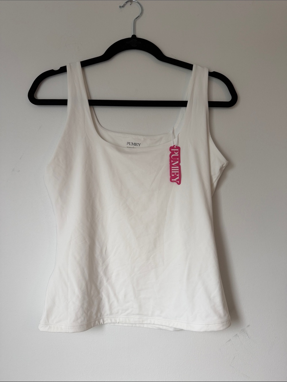 Pumsey Women's White Scoop Neck Tank